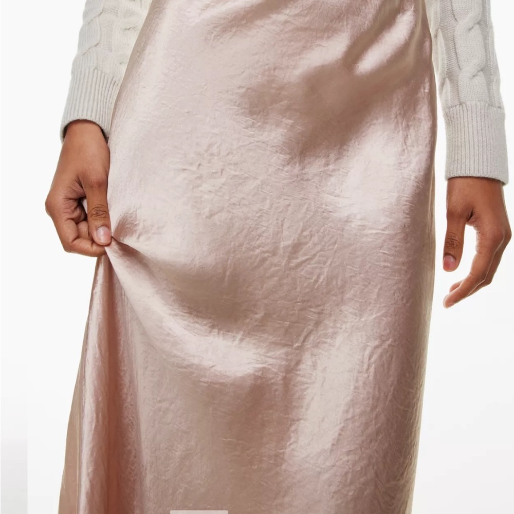 Aritzia Babaton
Slip Satin Maxi Skirt